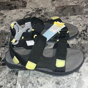 Corbin Boys Sandals Black and Green Cat and Jack Size 4